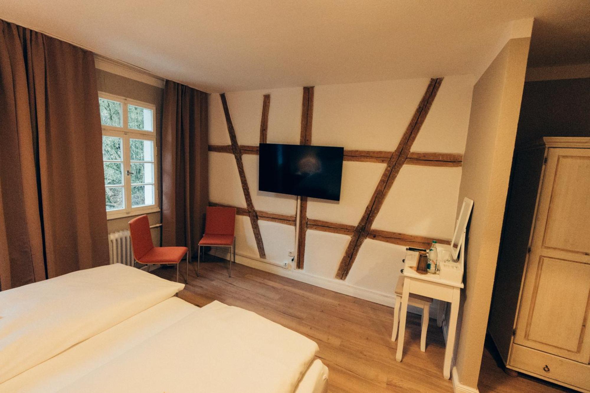 Gasthof Hotel Zur Post Egloffstein Esterno foto