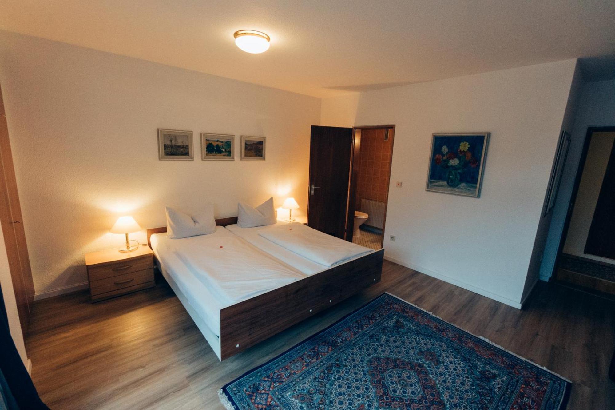 Gasthof Hotel Zur Post Egloffstein Esterno foto