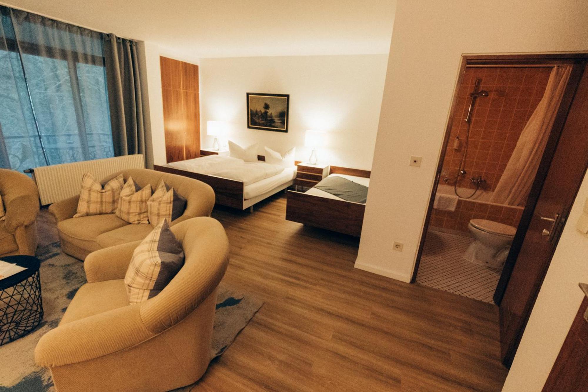 Gasthof Hotel Zur Post Egloffstein Esterno foto