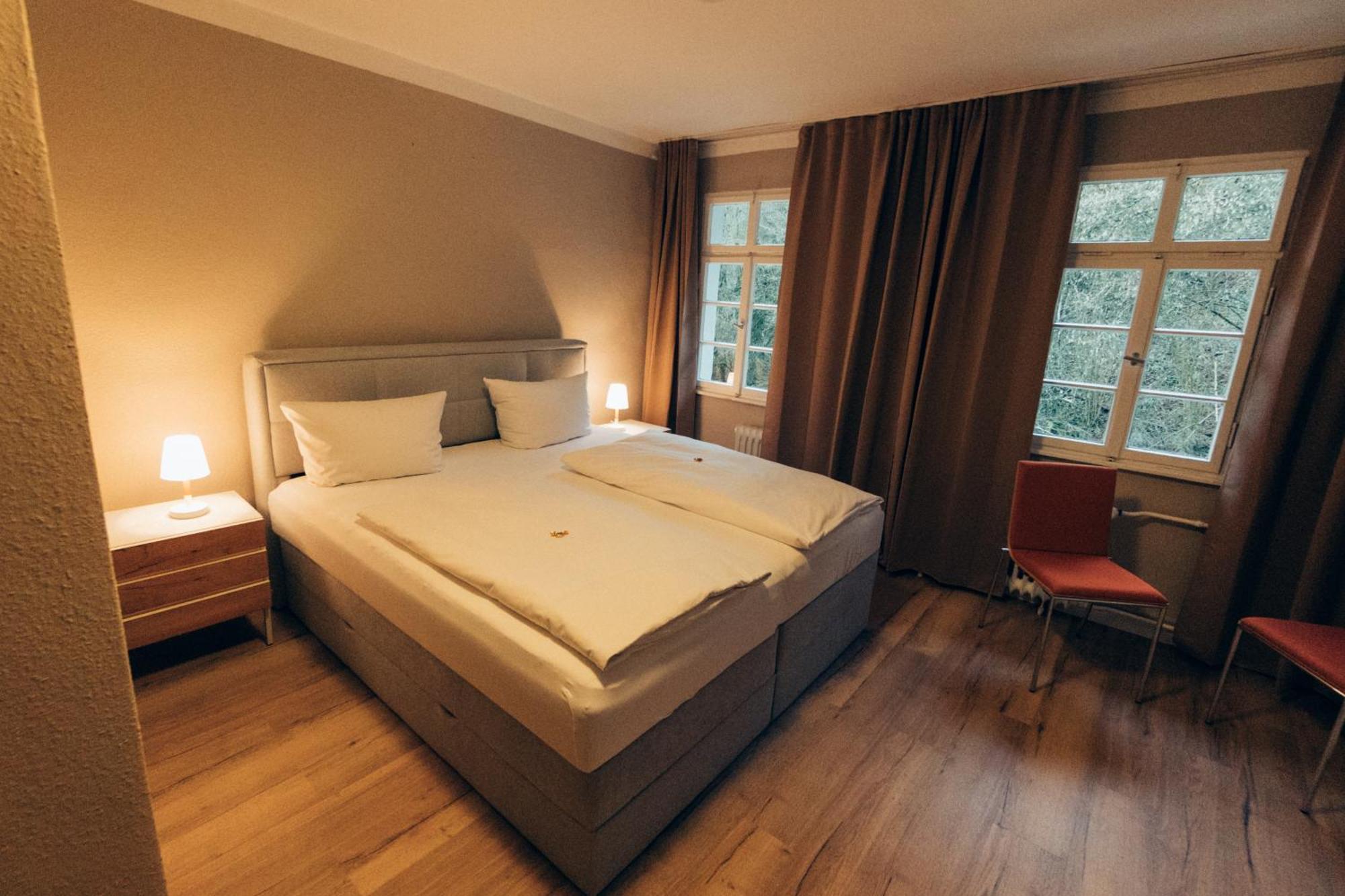 Gasthof Hotel Zur Post Egloffstein Esterno foto